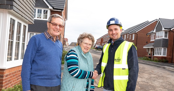 Redditch site manager, 23, urges apprentices to join housebuilding industry